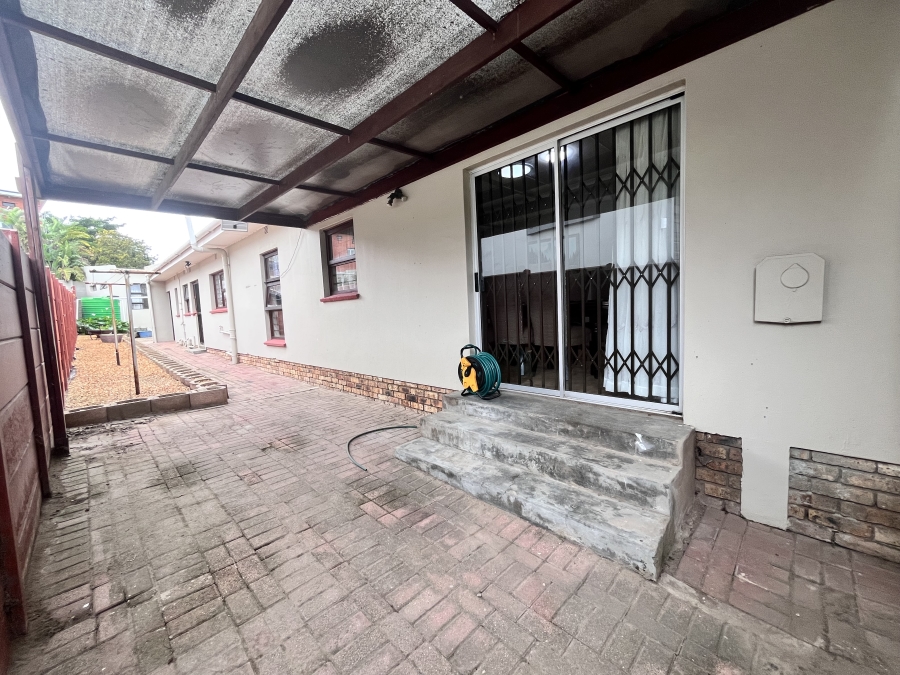 4 Bedroom Property for Sale in Dana Bay Western Cape